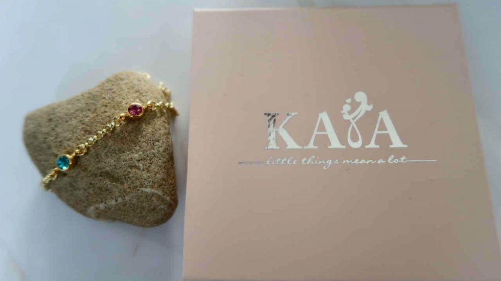 For this Kaya jewelry bracelet you can choose from three colors. Gold gilded, silver or rosé gilded